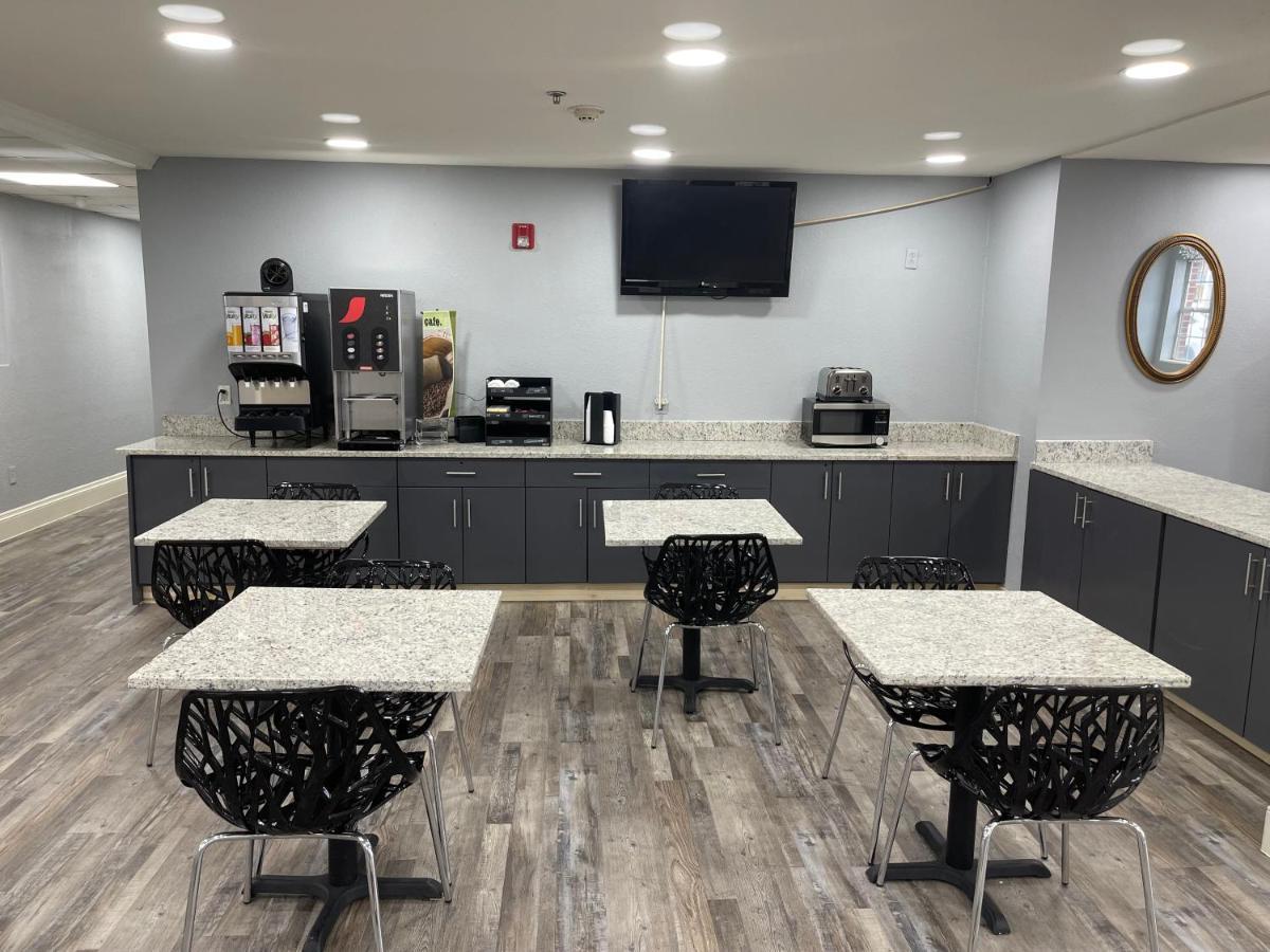 Super 8 By Wyndham San Antonio Downtown Ne Hotel Ngoại thất bức ảnh