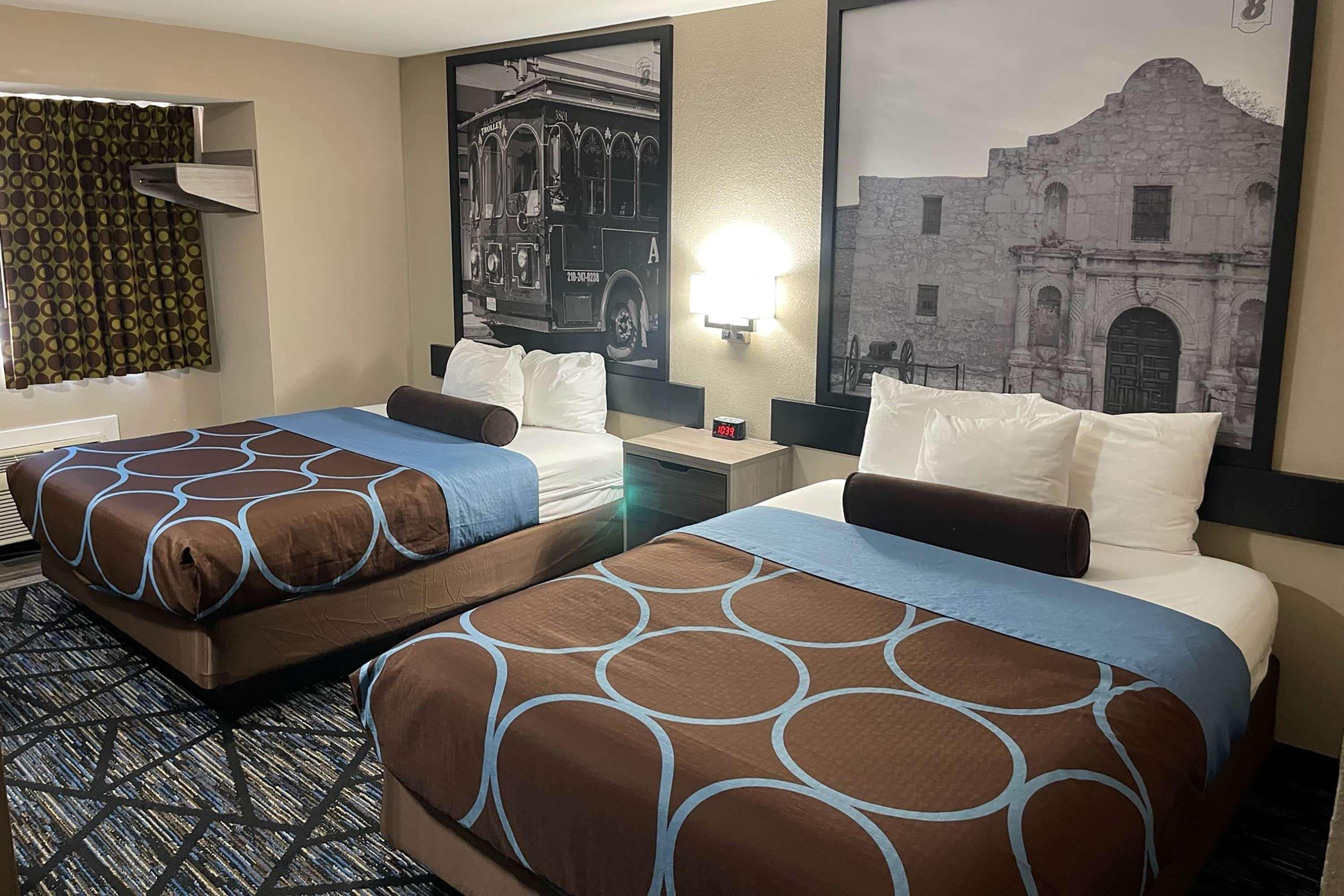 Super 8 By Wyndham San Antonio Downtown Ne Hotel Ngoại thất bức ảnh