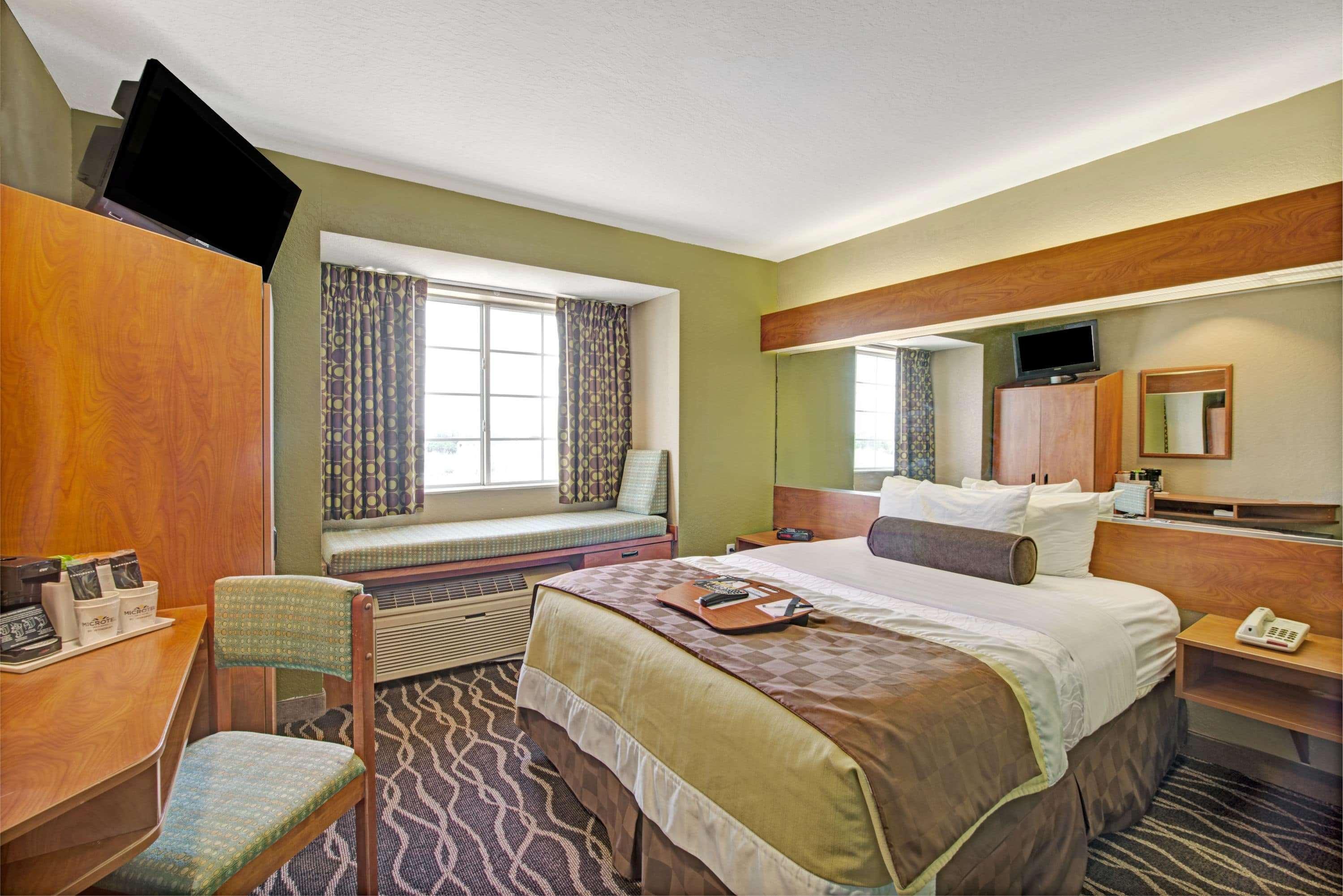 Super 8 By Wyndham San Antonio Downtown Ne Hotel Ngoại thất bức ảnh
