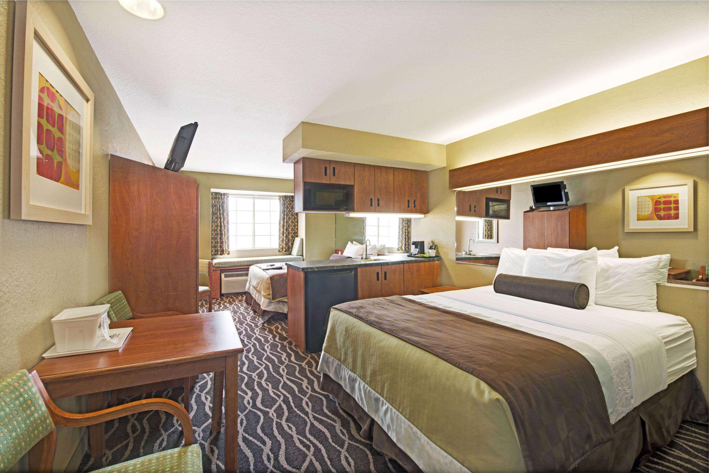 Super 8 By Wyndham San Antonio Downtown Ne Hotel Ngoại thất bức ảnh