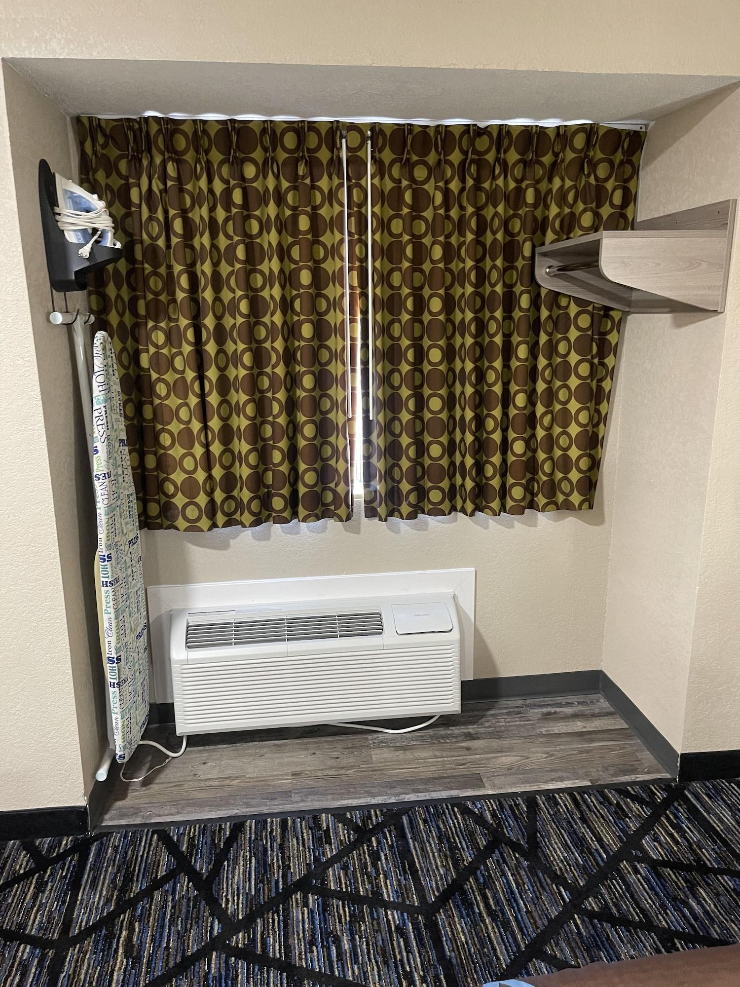 Super 8 By Wyndham San Antonio Downtown Ne Hotel Ngoại thất bức ảnh