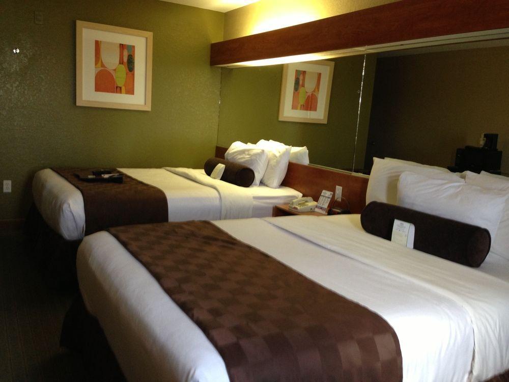 Super 8 By Wyndham San Antonio Downtown Ne Hotel Ngoại thất bức ảnh